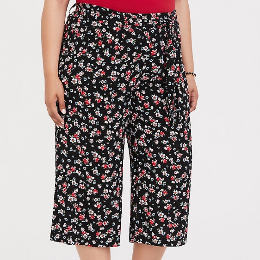 Cropped Floral Pants